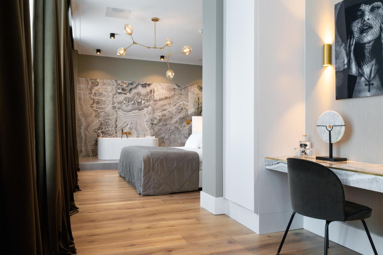 Het Arresthuis Hotel 5*